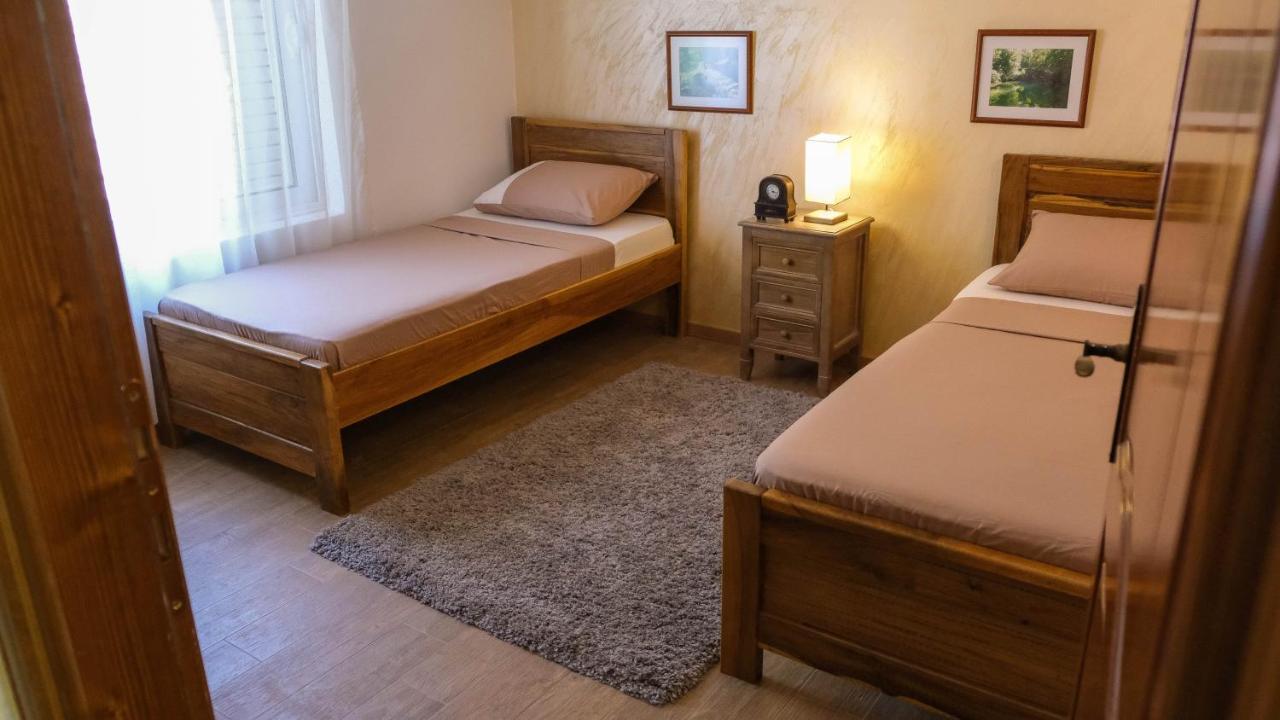 Country House Djurisic เวียร์ปาซาร์ ภายนอก รูปภาพ